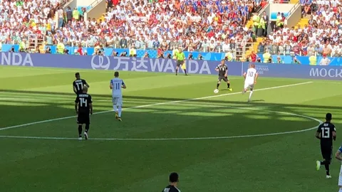 幸运一击？弗利特伍德四杆洞神球引发计数疑问